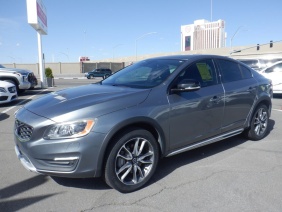 2017 Volvo S60 T5 Cross Country